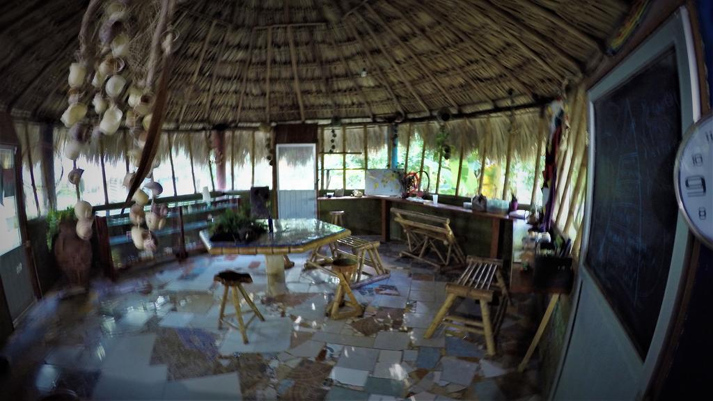 La Casa De Los Ninos Del Arbol Hotel Bacalar Eksteriør billede